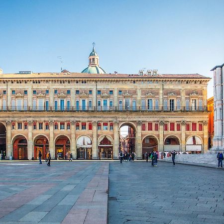 Urbanicooh Guidozagni - Piazza Maggiore View โบโลญญา ภายนอก รูปภาพ